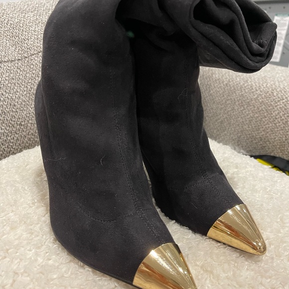 Title: Over-the-Knee Suede Boots - Size US 6.5 - Picture 13 of 14